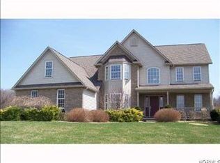 6076 Arlyne Ln, Medina, OH 44256