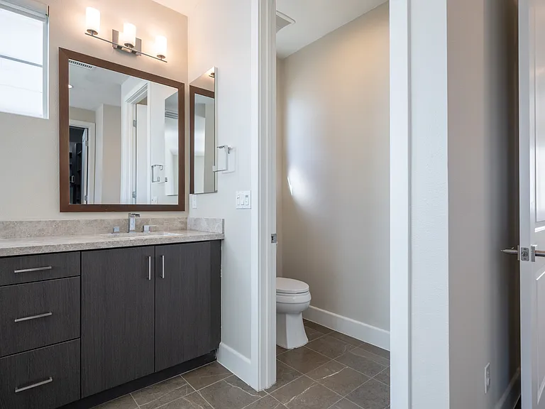 3rd Floor - Master Bathroom