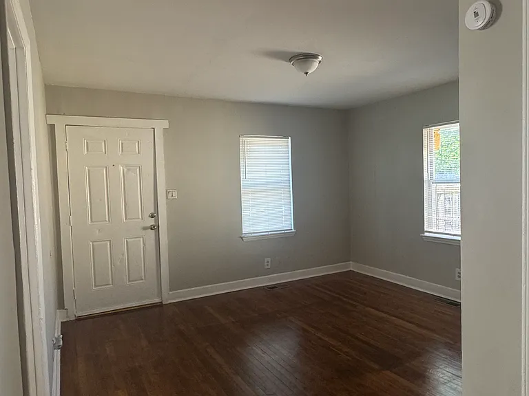 2021 Lasalle St #1 — Photo 2