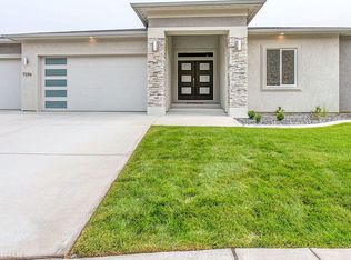15107 S Ridge View Ln, Kennewick, WA 99338