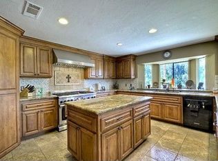 1482 Rancho Encinitas Dr, Encinitas, CA 92024
