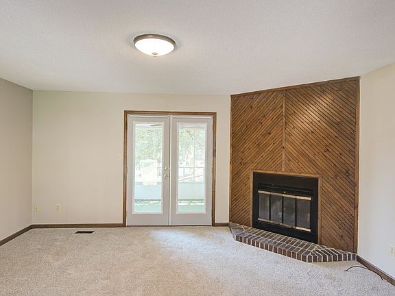 5th image of 222 Windtrace Dr NW