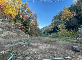 904 Procious Maysel Rd, Clay, WV 25043