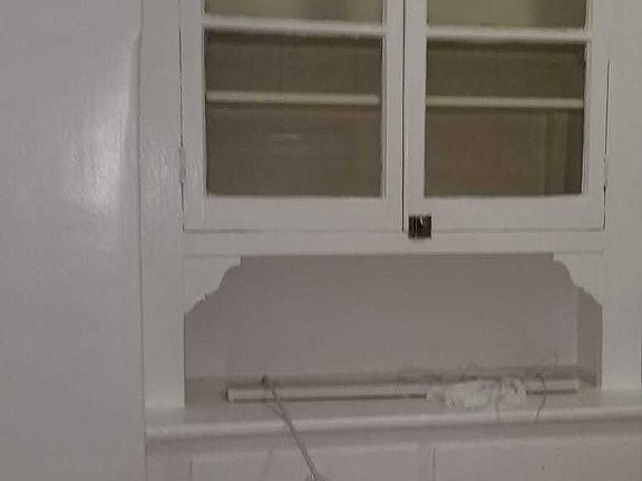 3rd image of 2525 31st Ave #2