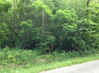 Sharrott Rd, Youngstown, OH 44514