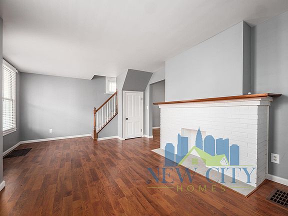 3rd image of 254 S Skidmore St