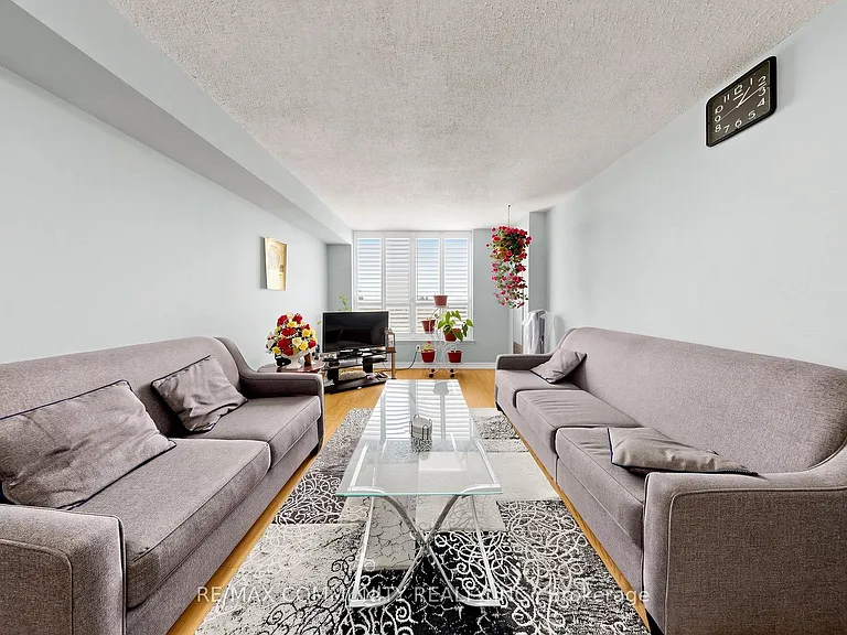 400 McLevin Ave #1410 — Photo 11