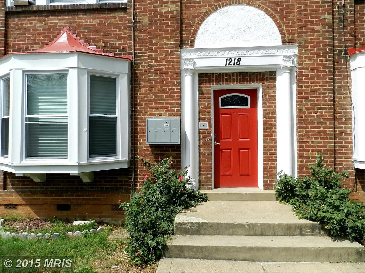1218 Staples St NE APT 1 photo 1