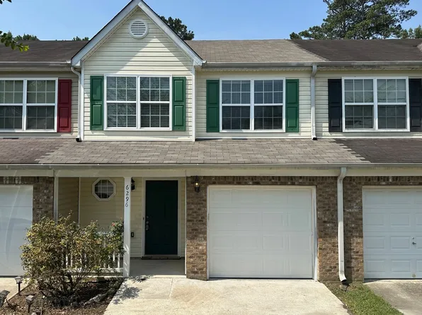 6296 Hickory Lane Cir, Union City, GA 30291