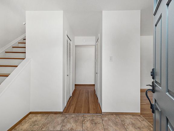 3rd image of 537 Emerald Park Court