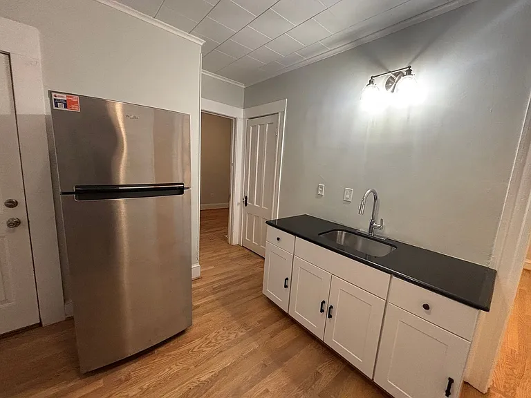Multi Family Complex with 3 Newly Renovated Units on Tipp Hill — Photo 20