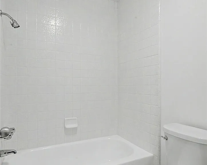 10793 Ashton Ave #14 — Photo 19