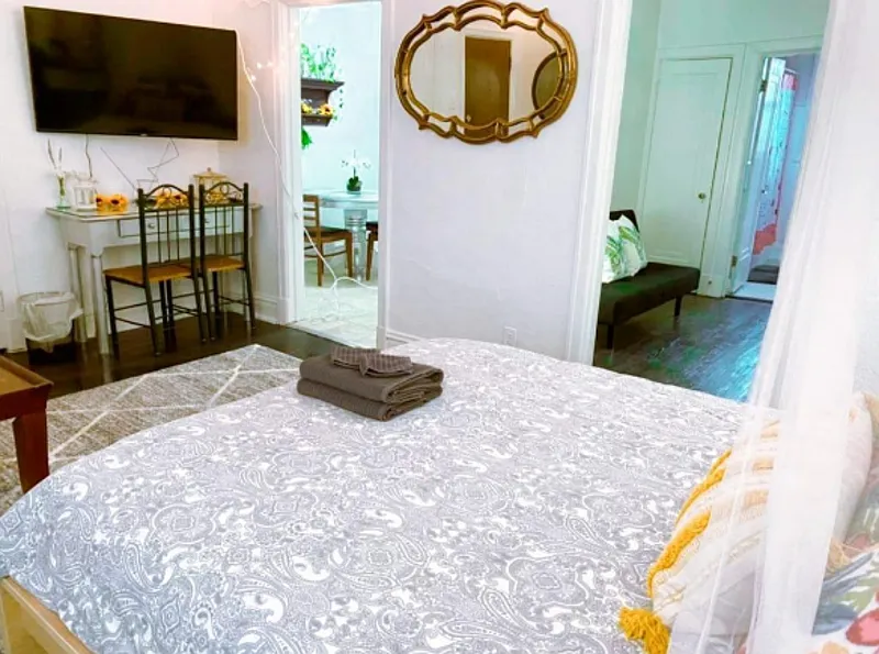 Studio, 1.0 bath, 550 sqft, $795 — Photo 3
