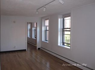 463 Commercial St #3, Boston, MA 02109