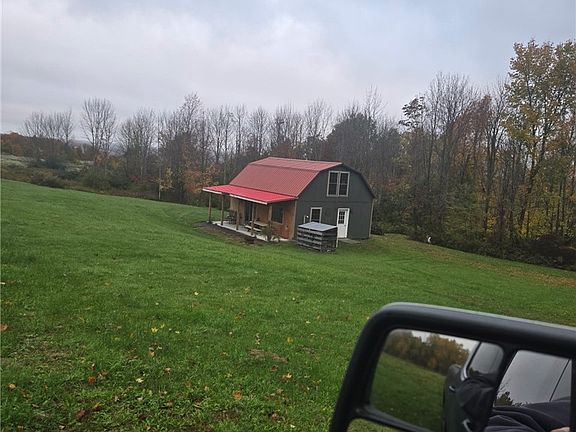 4th image of 878 Sherman Rd N #9