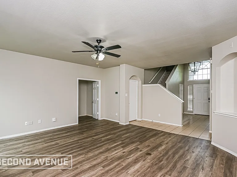 5313 Hayloft Ct — Photo 6