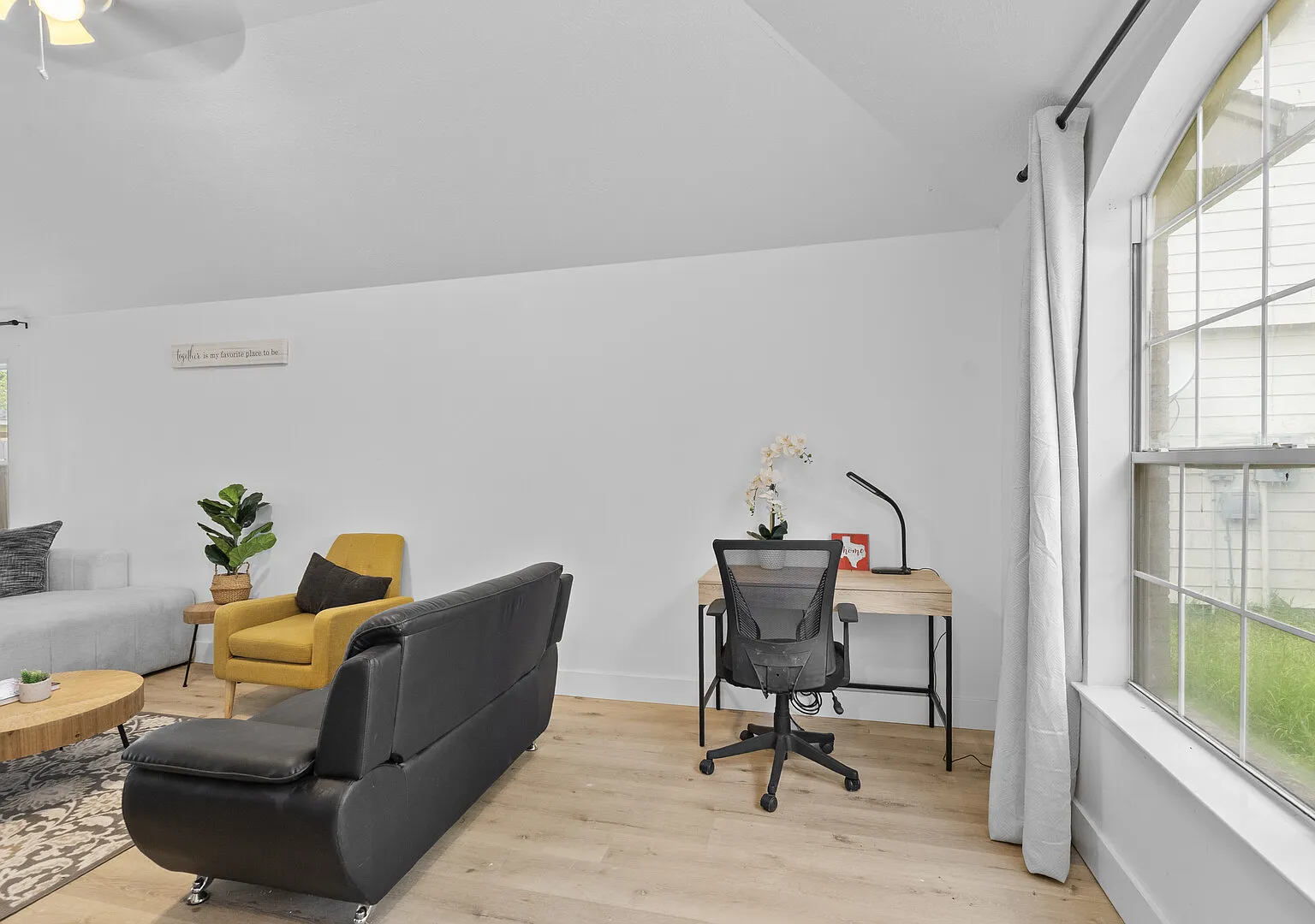 Cozy warm home 4 bds — Photo 1
