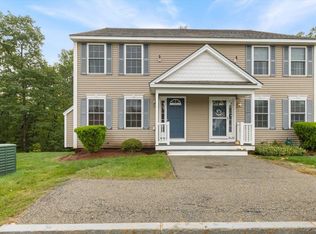 68 Overlook Cir #68, Hudson, NH 03051