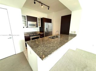 951 Brickell Ave APT 3703, Miami, FL 33131