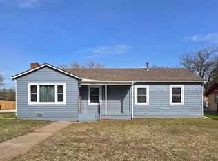 612 N 9th St, Arkansas City, KS 67005