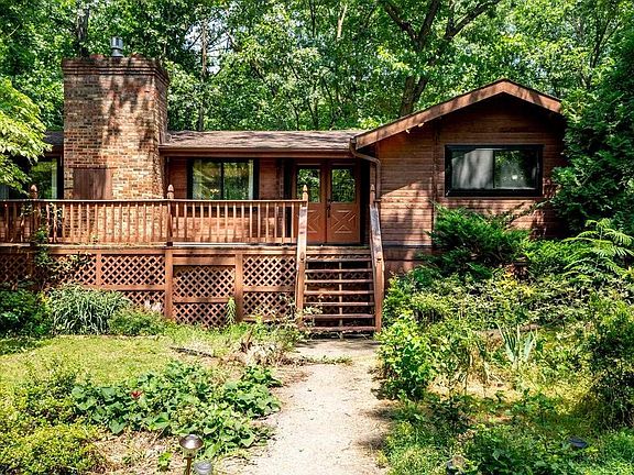 4th image of 47 Fox Haven Ln