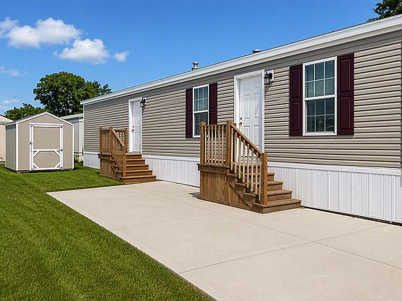2nd image of 333 E Lakewood Blvd #82