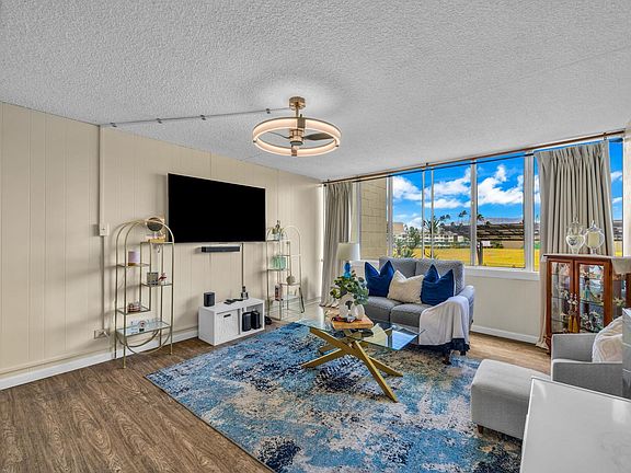 2nd image of 111 Kahului Beach Rd APT B214