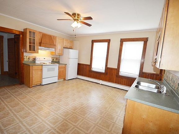 2nd image of 144 West St #2