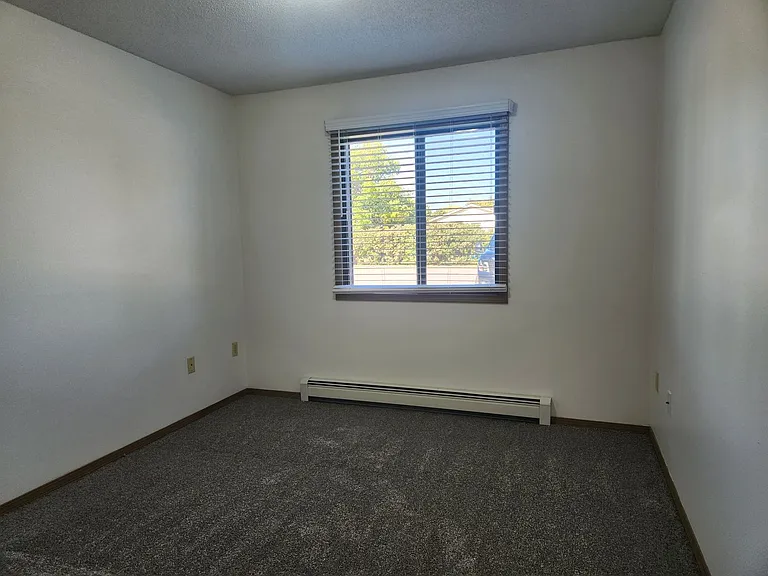 Christopher Place Apartments — Photo 18