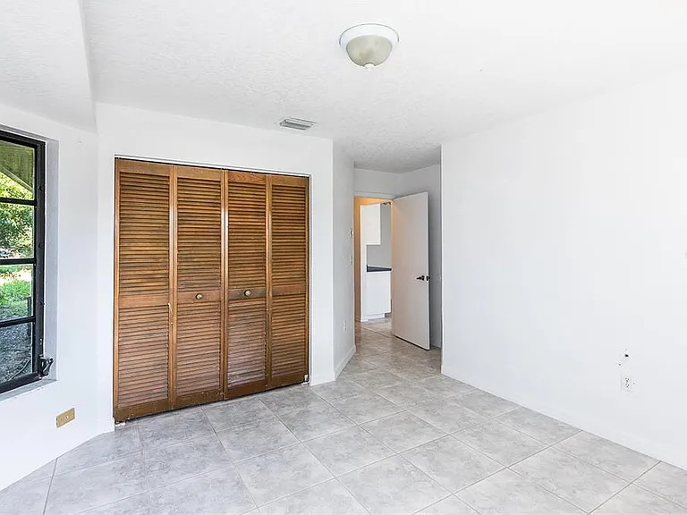 838 Jarvis St — Photo 30