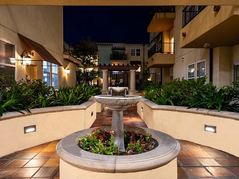 The Villagio — Photo 16