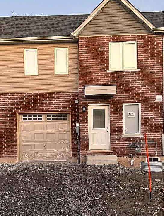 1st image of 335 Chaffey St