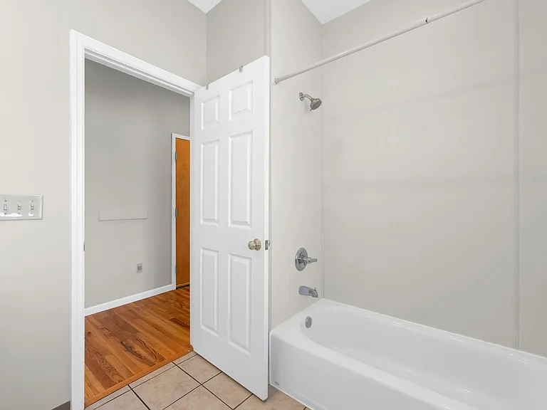 242 E 12th Ave #1 — Photo 14