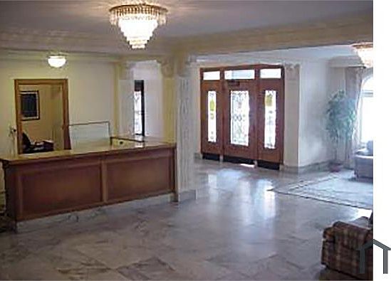 2nd image of 400 Hyde St APT 309