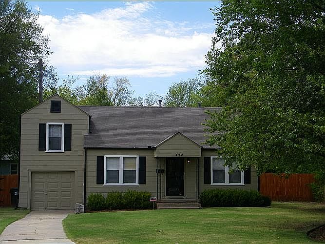 1st image of 424 N University Blvd