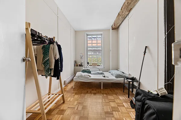 Rented by REAL New York | media 19