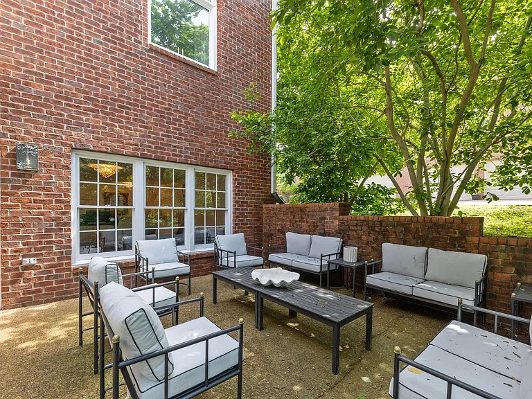 9435 Norwood Dr — Photo 60