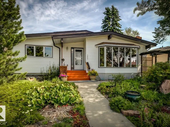 3803 108th St NW, Edmonton, AB T6J 1B5