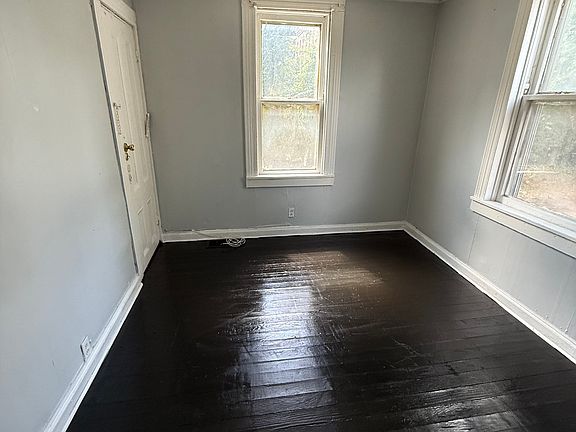 3rd image of 69 Meigs St APT 3