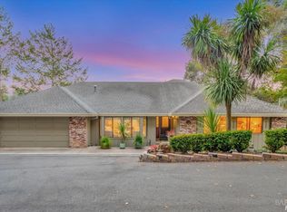 1568 Manzanita Ave, Santa Rosa, CA 95404