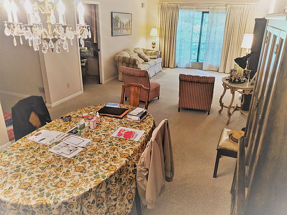 5th image of 1800 Manor House Dr APT 206