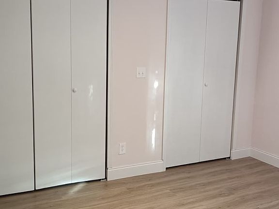 5th image of 7120 Indian Creek Dr APT C
