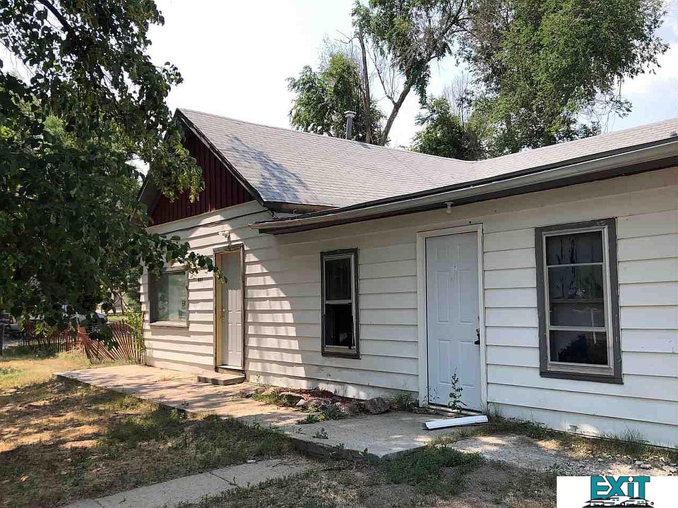 1st image of 821 Hospital Dr