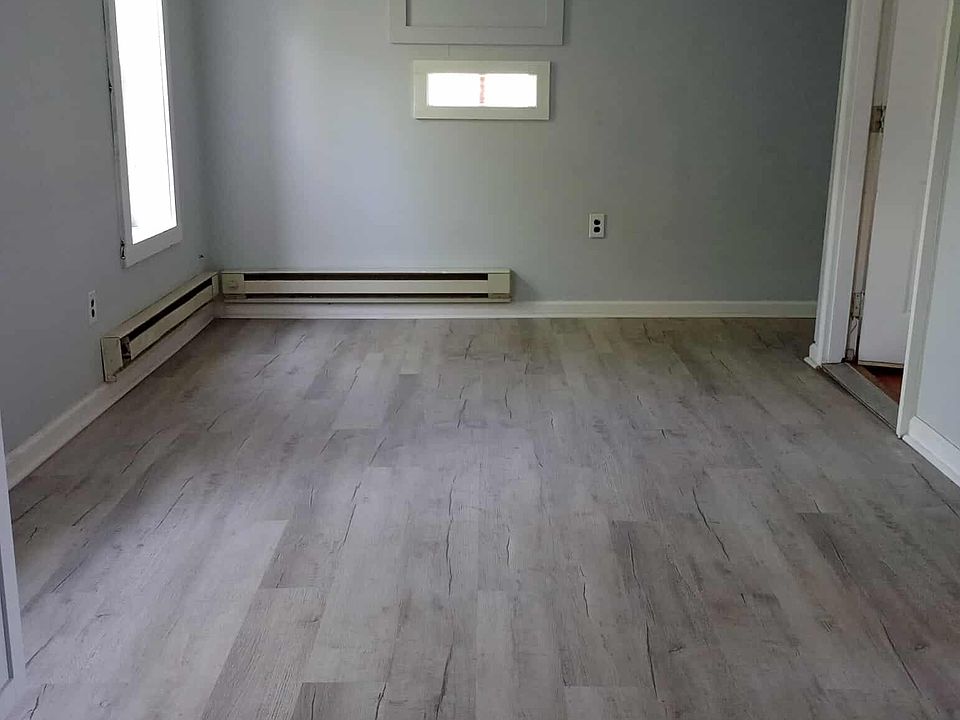 1st image of 529 N Centre St #R