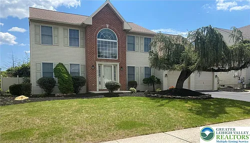 401 Augusta Dr E Photo 1