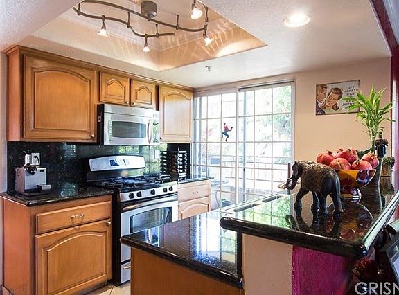3rd image of 604 W Wilson Ave APT 4