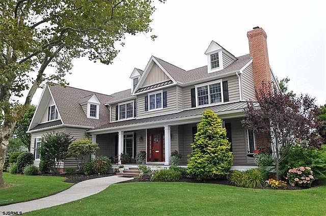 1st image of 13 Arkansas Avenue