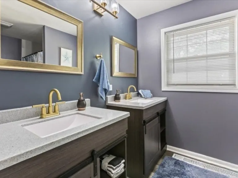 N Lakeview Dr — Photo 13