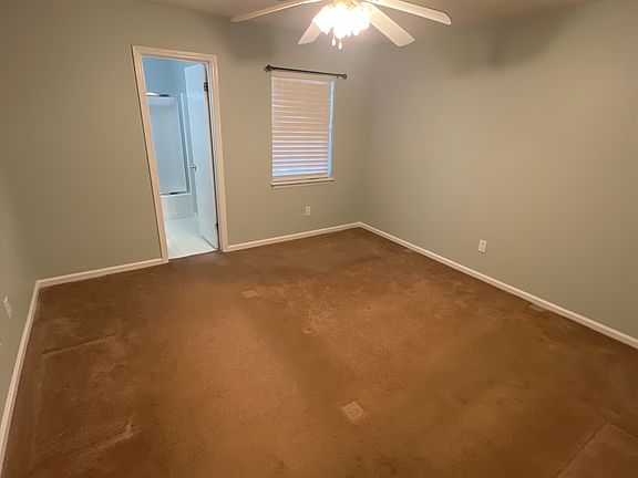 2nd image of 2000 A Summerhaven Dr