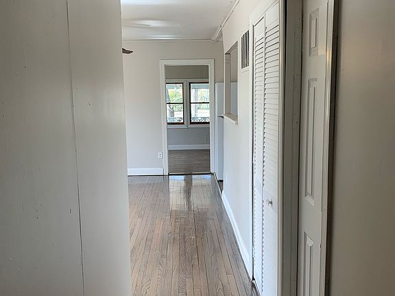 4th image of 1416 Marshall St